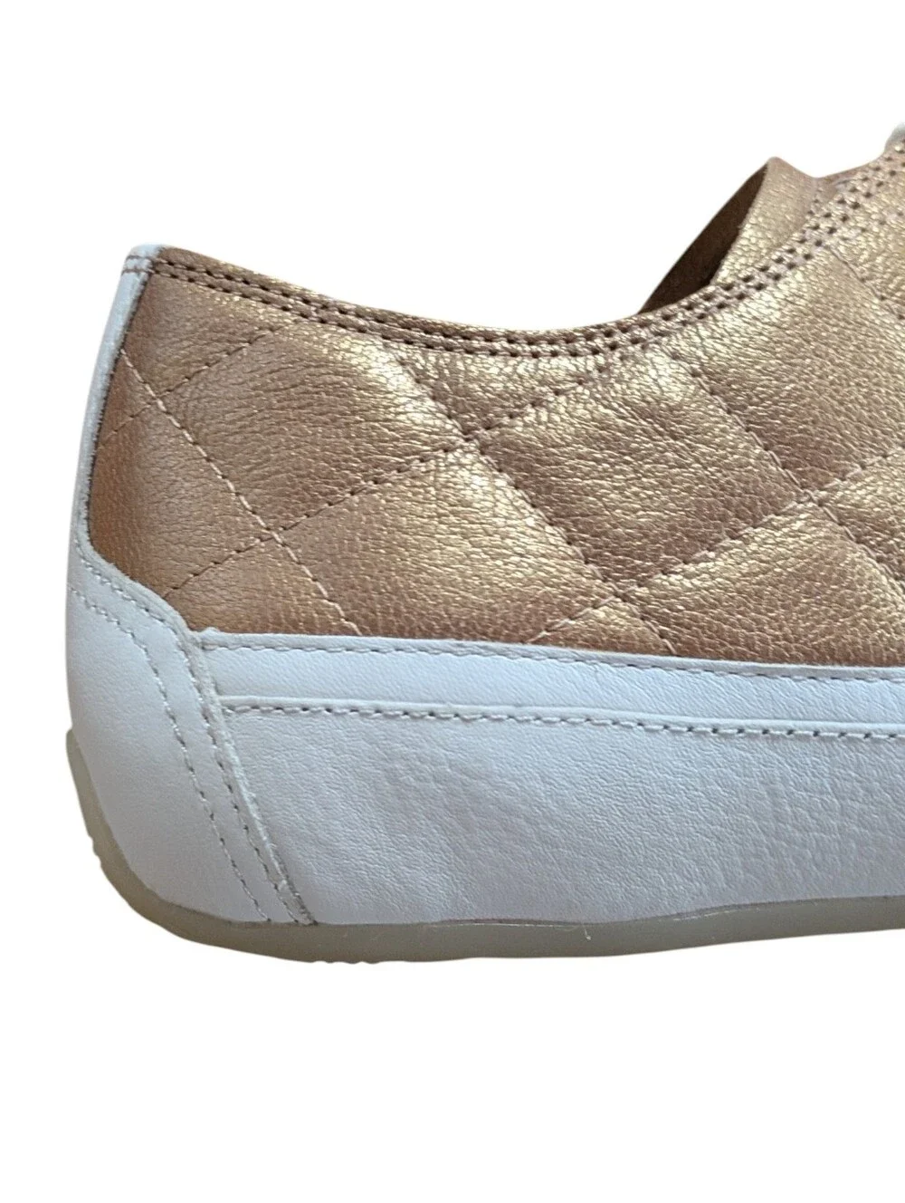 Vionic Delight Edie Rose Gold Quilted Leather Sneakers Size 10
